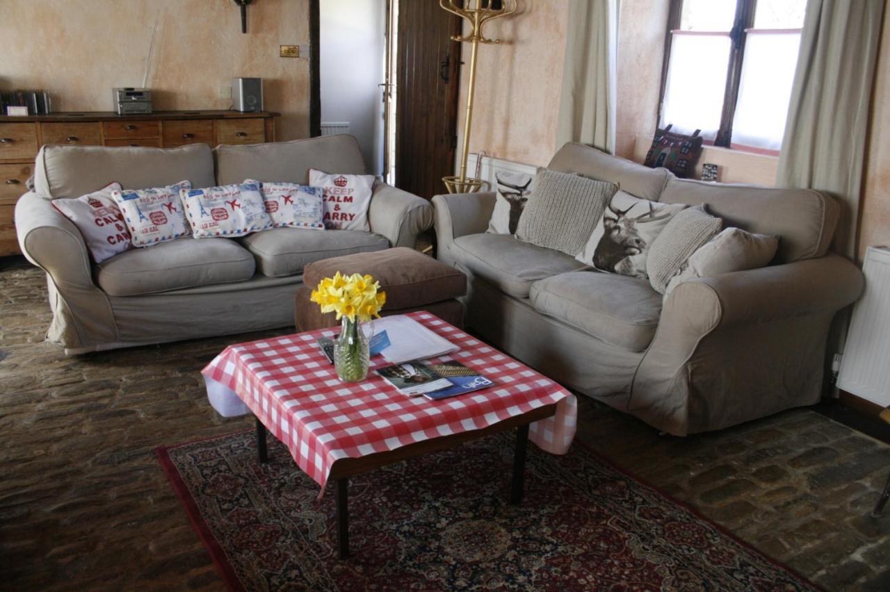 Fosse Farmhouse Holiday Cottages Chippenham  Exteriör bild